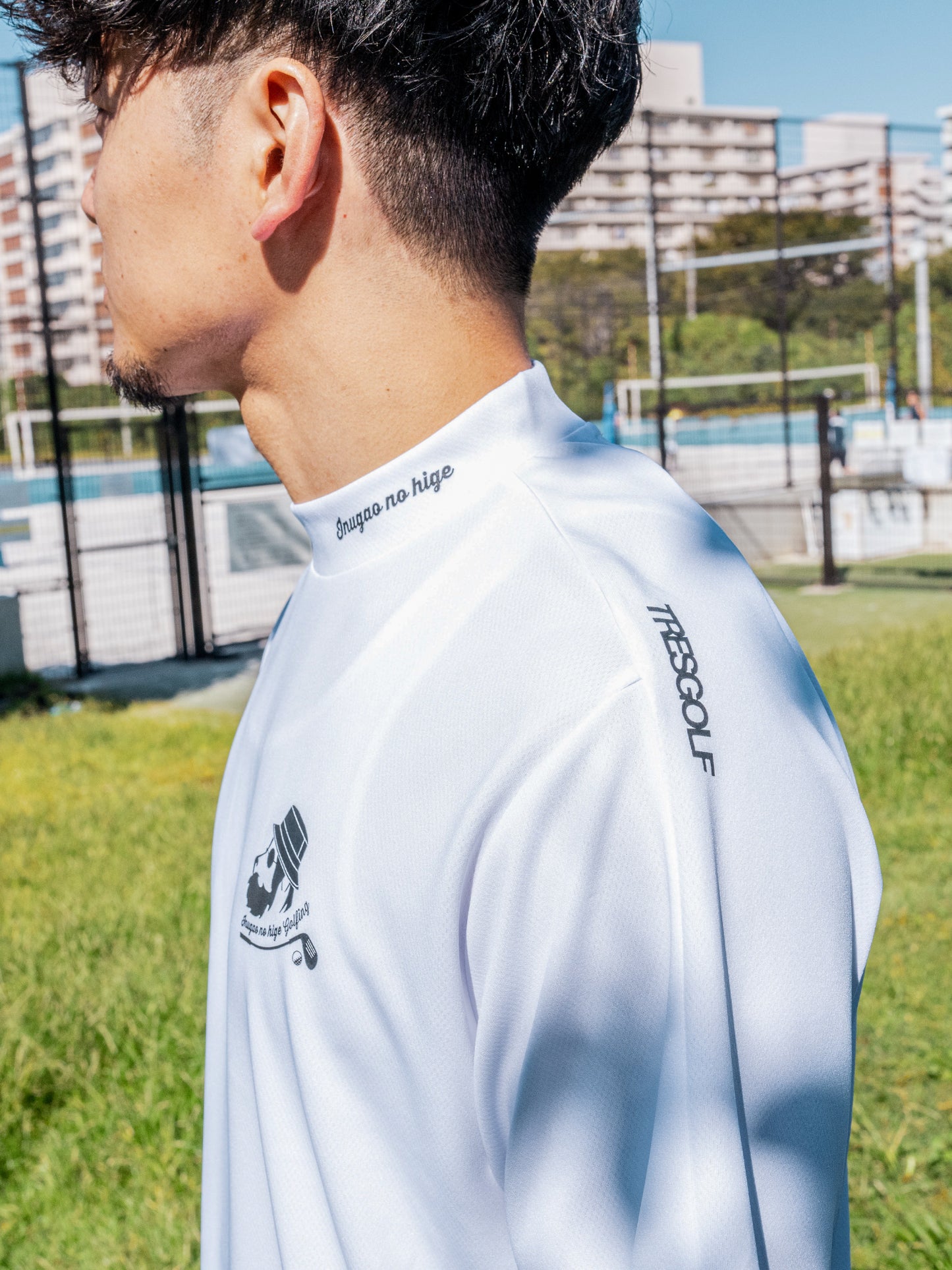 【23AW】TRES×犬顔の髭 MOCK NECK T-shirts(White)