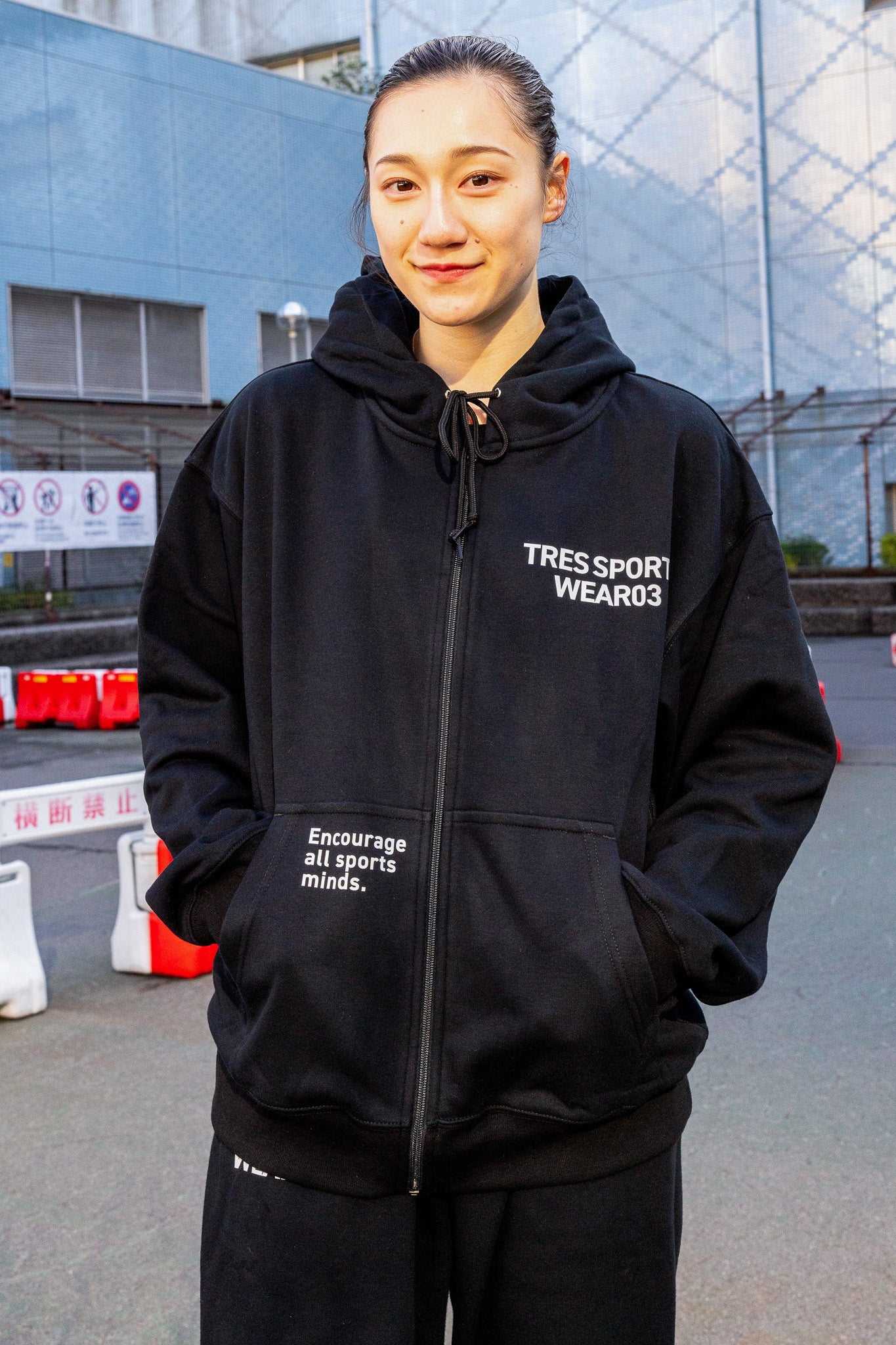 Loose Silhouette Zip Hoodie(Black)