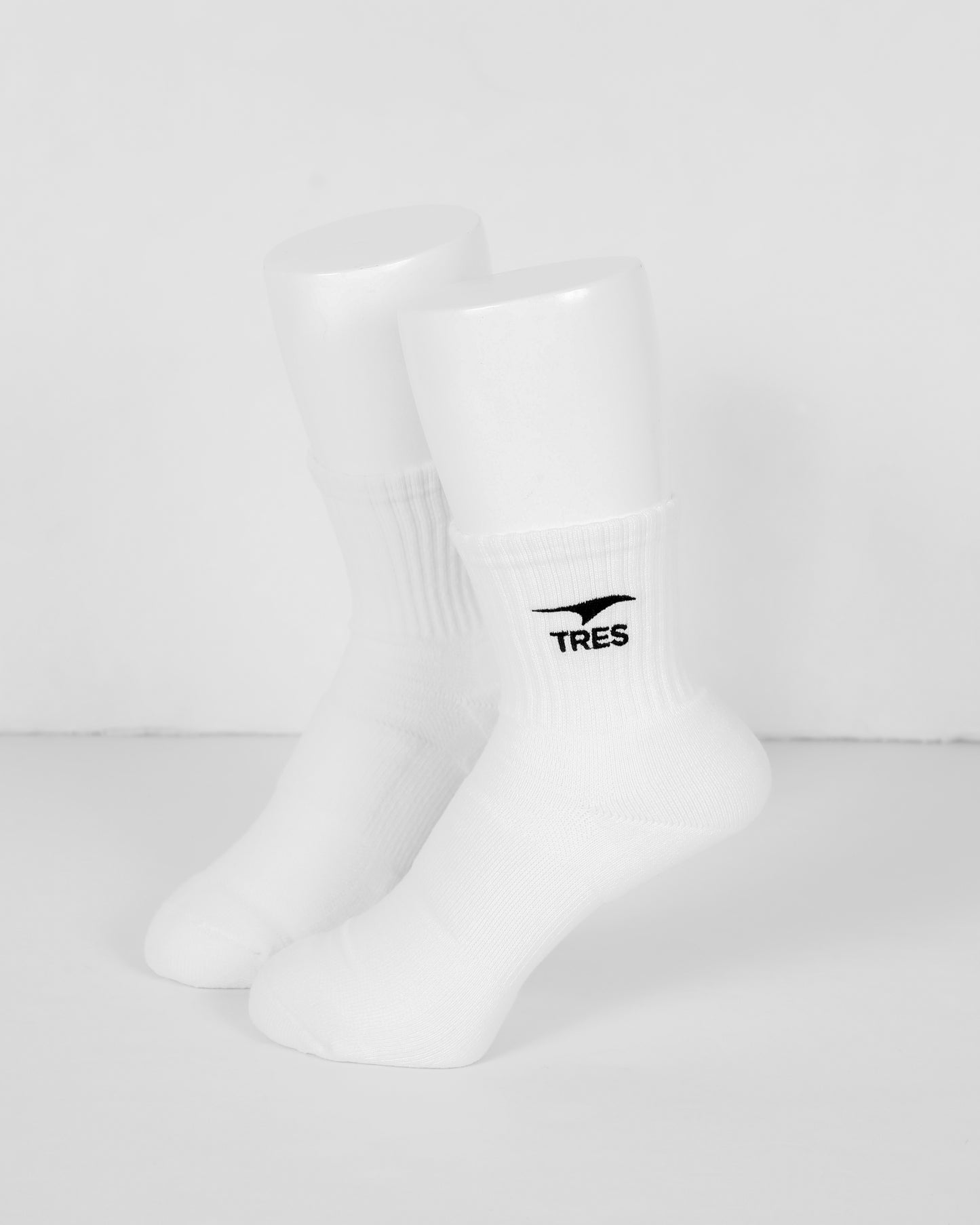 TRES Athletics Socks(White/Black)-Short