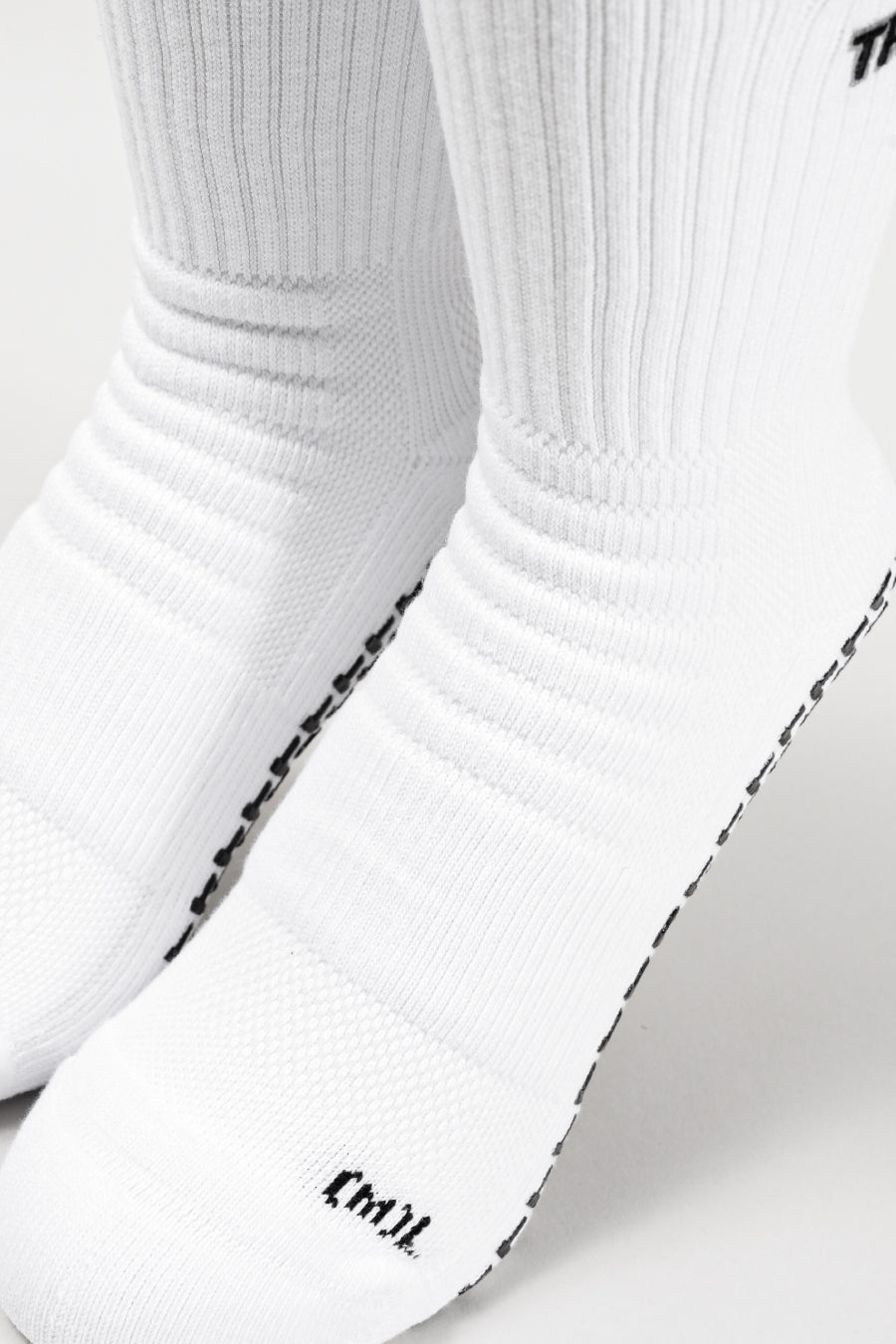TRES Grip Socks 2.1(White) – TRES SPORTS WEAR